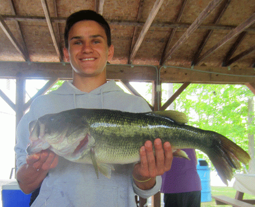 Josh Baitt with his 5.12lb Large Mouth Bass