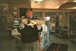 Big Bass of the Month – June Larry Pisarick 21 ¾ inches 